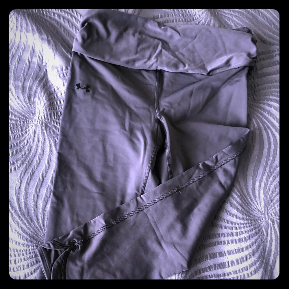 Grey Capri Under Armour Leggings